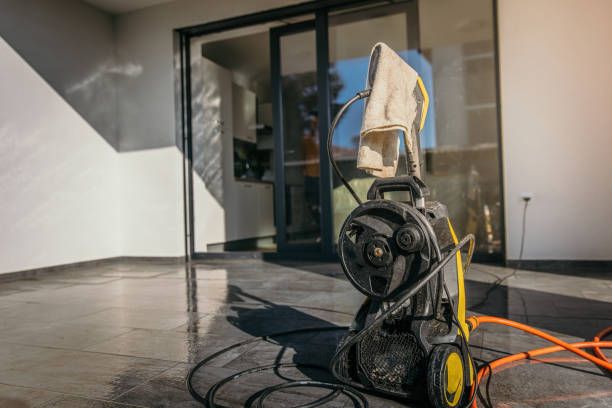 Best Fence Cleaning  in Chattahoochee, FL
